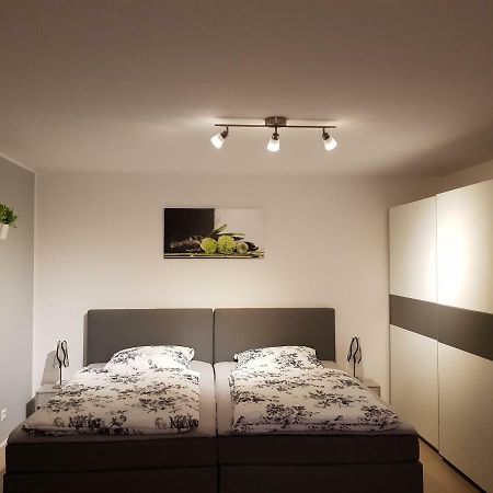 Ferienwohnung Schmidt Андернах Екстериор снимка