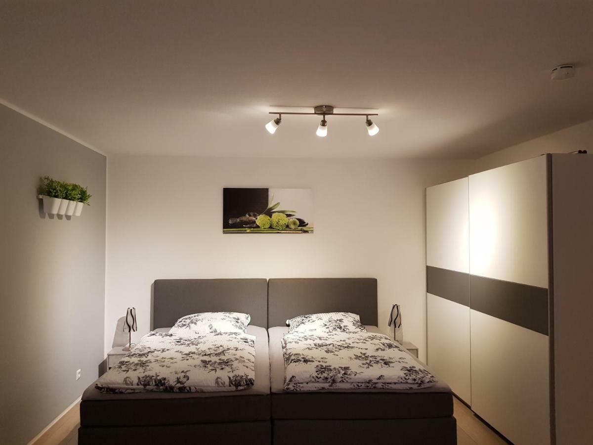 Ferienwohnung Schmidt Андернах Екстериор снимка